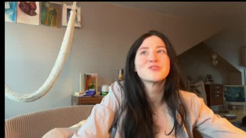 avallanchee online show from 14, 5, 2026