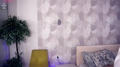 avaobierne online show from 18, 12, 2025