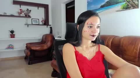 Snapshot of avapinkqueen chatting on 1, 11, 2025 Ava online show from 1, 11, 2025