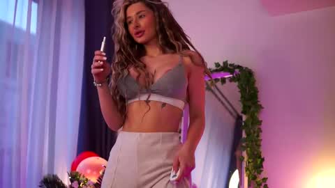 Carina online show from 11, 2, 2025