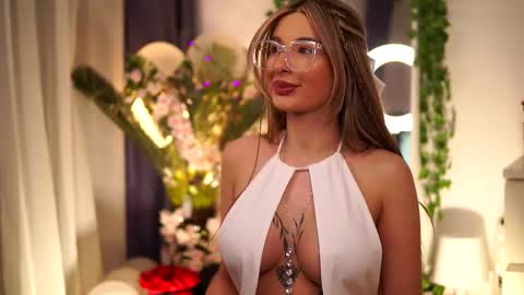 Carina online show from 19, 2, 2025