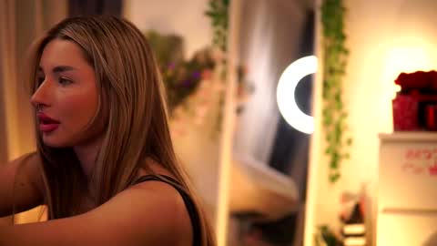 Carina online show from 25, 2, 2025