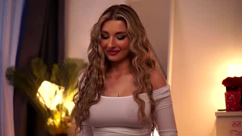 Carina online show from 1, 3, 2025