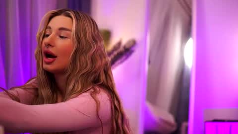 Carina online show from 7, 3, 2025