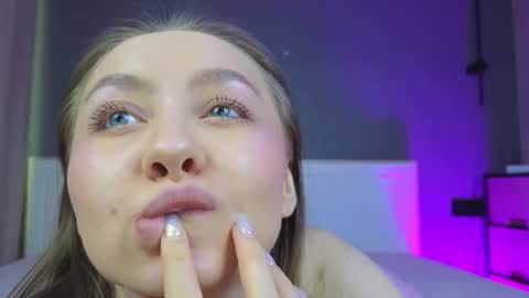 avgustina_love online show from 1, 2, 2026