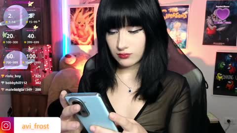 Snapshot of avi_frost chatting on 4, 2, 2025 Saraaaa independent model 3 online show from 4, 2, 2025