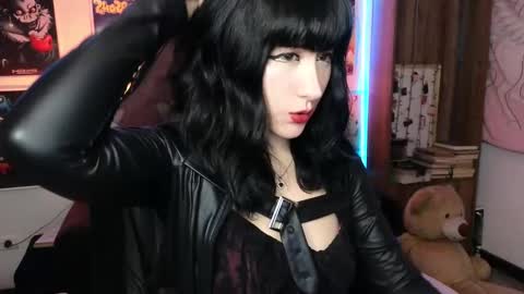 Snapshot of avi_frost chatting on 9, 2, 2025 Saraaaa independent model 3 online show from 9, 2, 2025