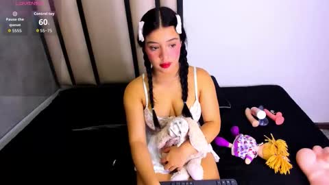 Snapshot of avi_winklar chatting on 25, 10, 2025 Avi Winklar online show from 25, 10, 2025