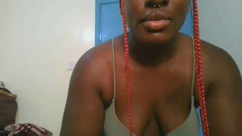 Snapshot of avian_babe1 chatting on 16, 6, 2026 avian_babe1 online show from 16, 6, 2026