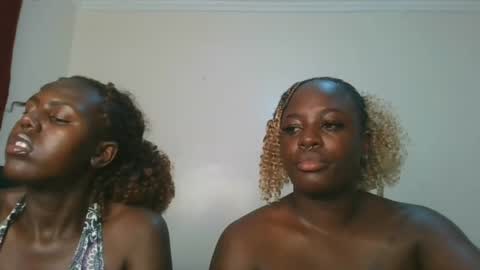 Snapshot of avian_babe1 chatting on 19, 7, 2026 avian_babe1 online show from 19, 7, 2026