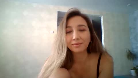 avinelra online show from 10, 4, 2026