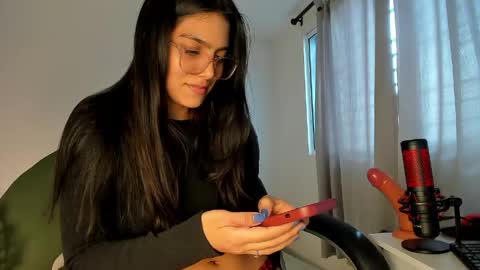   Follow me  Pvt and c2c is on  online show from 18, 4, 2026