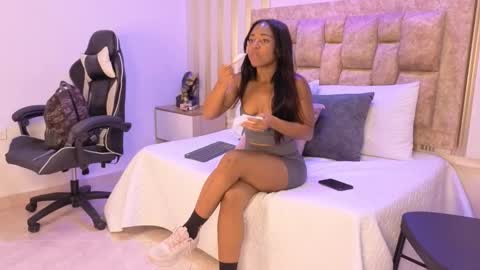 AVIS  online show from 29, 11, 2025