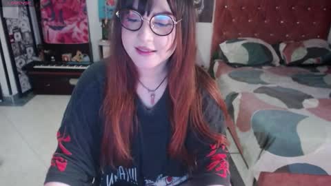 Abril online show from 8, 10, 2025