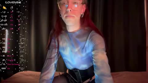 avril_pearly_ online show from 21, 9, 2025