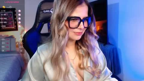 Avrill Morgan online show from 8, 9, 2025