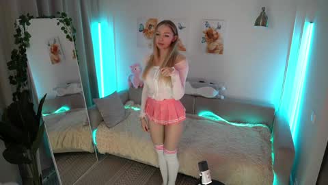 Snapshot of avroramy chatting on 9, 12, 2024 Avrora online show from 9, 12, 2024