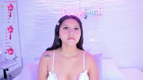 Avy  online show from 22, 1, 2025