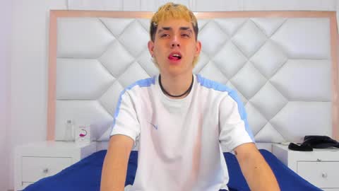 Axel cifer online show from 3, 1, 2025