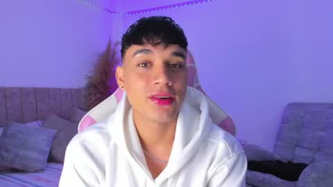 Snapshot of axel_cody_ chatting on 15, 6, 2026 AXEL online show from 15, 6, 2026