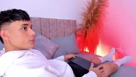 AXEL online show from 17, 7, 2026
