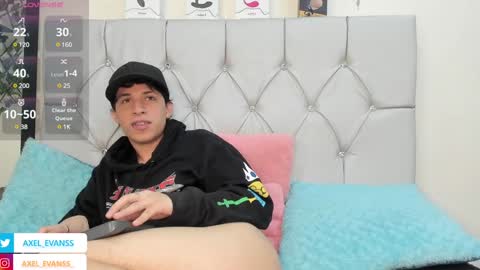 Axel Evanss online show from 4, 12, 2024