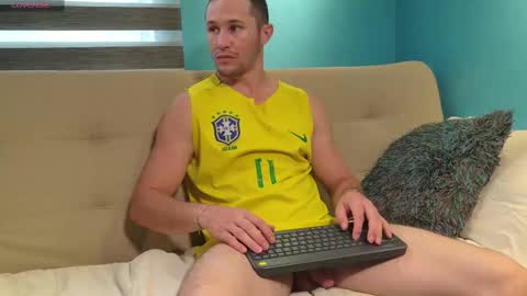 Axel Fairchaild online show from 8, 10, 2025