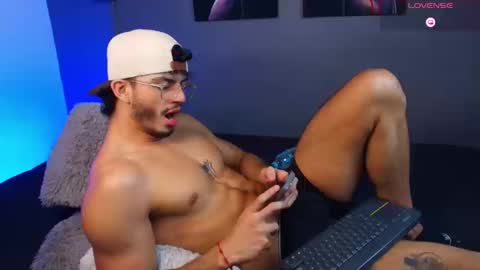 Snapshot of axel_stein03 chatting on 17, 9, 2025 axel stein NEW ACCOUNT online show from 17, 9, 2025