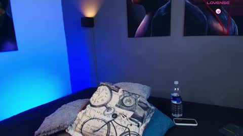 Snapshot of axel_stein03 chatting on 9, 10, 2025 axel stein NEW ACCOUNT online show from 9, 10, 2025