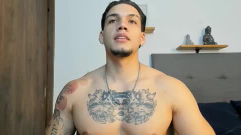 INDEPENDENT MODEL  online show from 10, 10, 2025