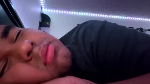 Snapshot of axelfigueroa2 chatting on 17, 10, 2025 axelfigueroa2 online show from 17, 10, 2025