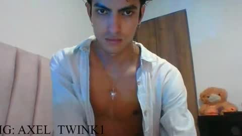 Axel  online show from 9, 11, 2025