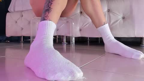 im your little femboy  ALEX   online show from 12, 1, 2026