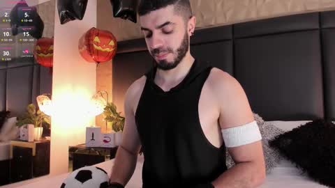 Snapshot of axelthompsom chatting on 15, 10, 2025 Axel Thompsom online show from 15, 10, 2025