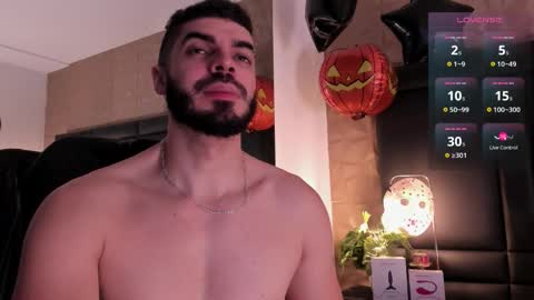 Snapshot of axelthompsom chatting on 27, 10, 2025 Axel Thompsom online show from 27, 10, 2025