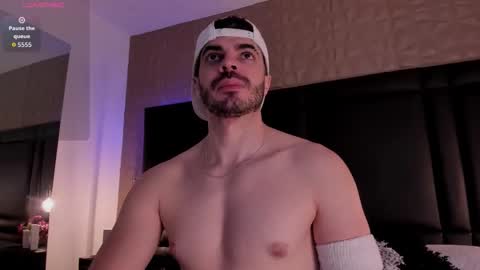 Snapshot of axelthompsom chatting on 7, 11, 2025 Axel Thompsom online show from 7, 11, 2025