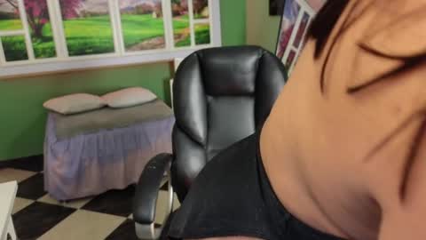 Snapshot of axhley_p chatting on 2, 2, 2025 Axhley online show from 2, 2, 2025