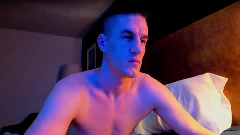 Snapshot of axl_fx chatting on 14, 2, 2025 Axl online show from 14, 2, 2025