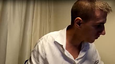 Snapshot of axl_fx chatting on 10, 9, 2025 Axl online show from 10, 9, 2025