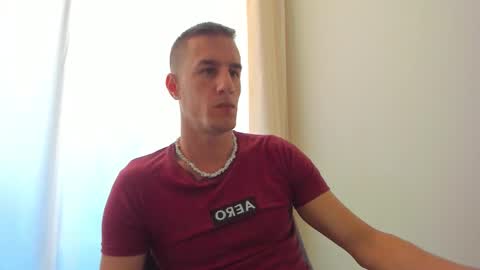 Snapshot of axl_fx chatting on 16, 9, 2025 Axl online show from 16, 9, 2025