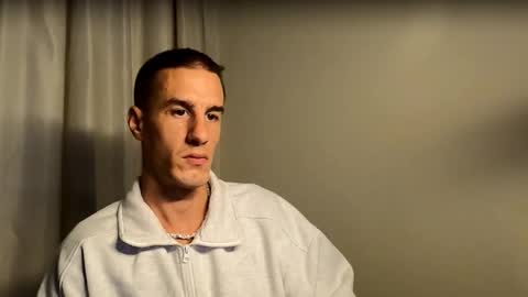 Snapshot of axl_fx chatting on 24, 9, 2025 Axl online show from 24, 9, 2025