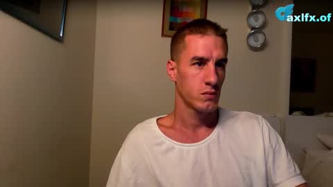 Snapshot of axl_fx chatting on 16, 10, 2025 Axl online show from 16, 10, 2025