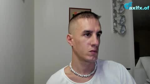 Snapshot of axl_fx chatting on 23, 10, 2025 Axl online show from 23, 10, 2025