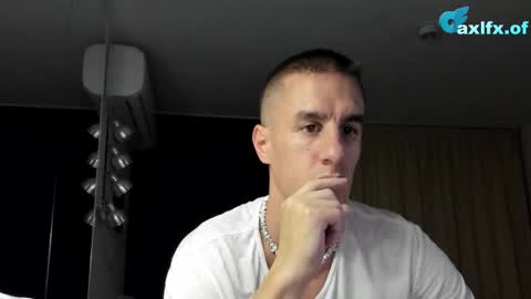 Snapshot of axl_fx chatting on 26, 10, 2025 Axl online show from 26, 10, 2025