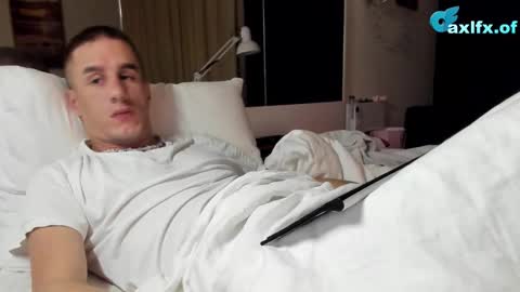 Snapshot of axl_fx chatting on 27, 10, 2025 Axl online show from 27, 10, 2025