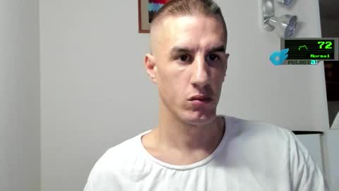 Snapshot of axl_fx chatting on 9, 11, 2025 Axl online show from 9, 11, 2025