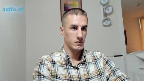 Snapshot of axl_fx chatting on 15, 11, 2025 Axl online show from 15, 11, 2025