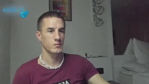 Snapshot of axl_fx chatting on 26, 11, 2025 Axl online show from 26, 11, 2025