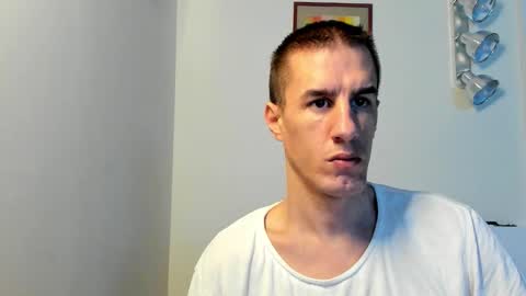 Snapshot of axl_fx chatting on 2, 12, 2025 Axl online show from 2, 12, 2025