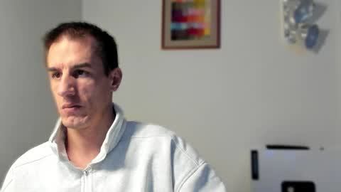 Snapshot of axl_fx chatting on 17, 12, 2025 Axl online show from 17, 12, 2025